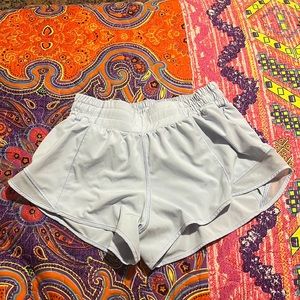 light light blue hotty hot lulu shorts. size 4, 2.5 inch